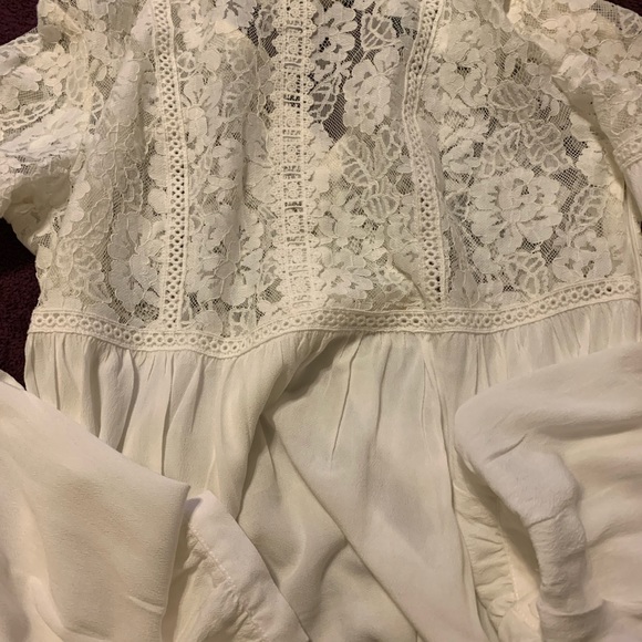 Blouse - Picture 2 of 3